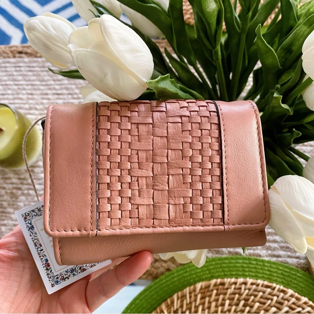 🎀 GENUINE LEATHER BLUSH WOVEN WALLET!